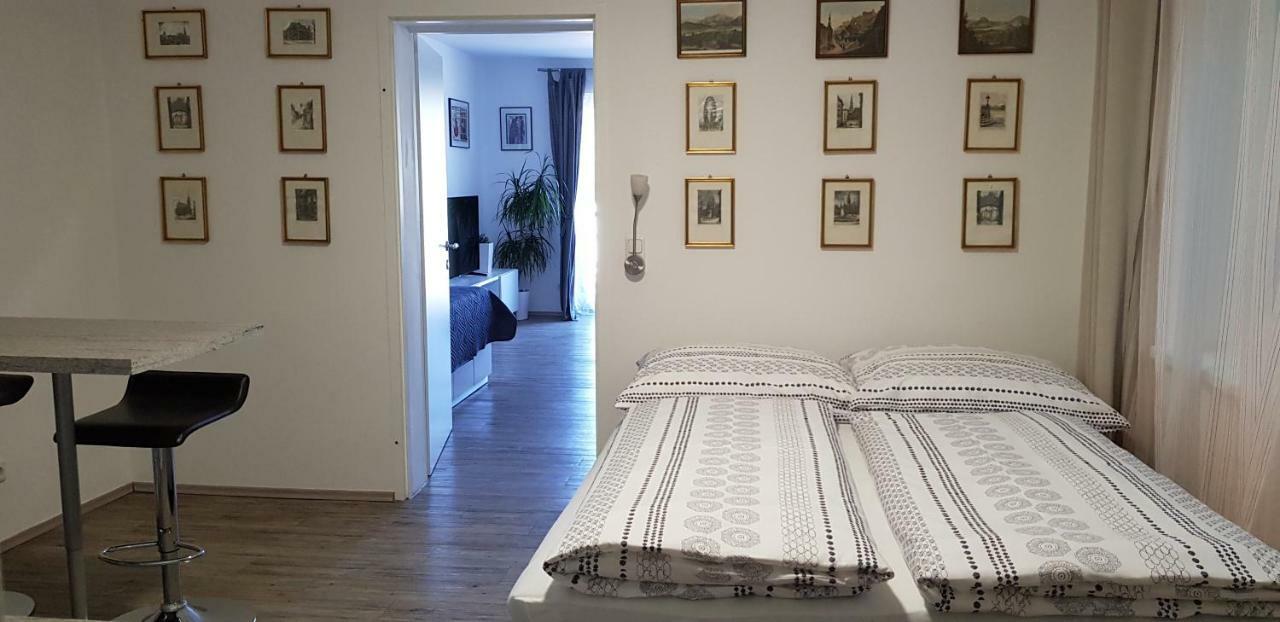 Ferienwohnung Pinsdorf Kültér fotó
